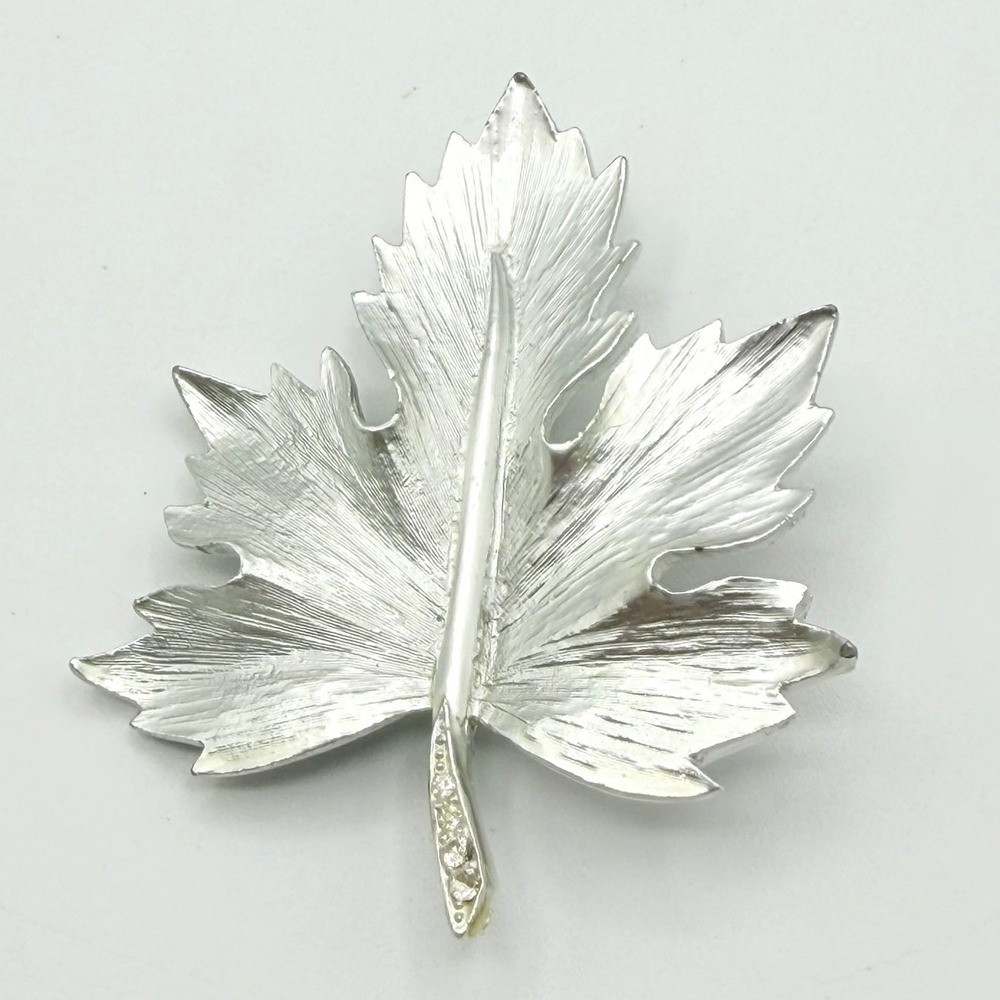 Unbranded Maple Leaf Brooch Women Silver Textured Rhinestone Excellent Nature